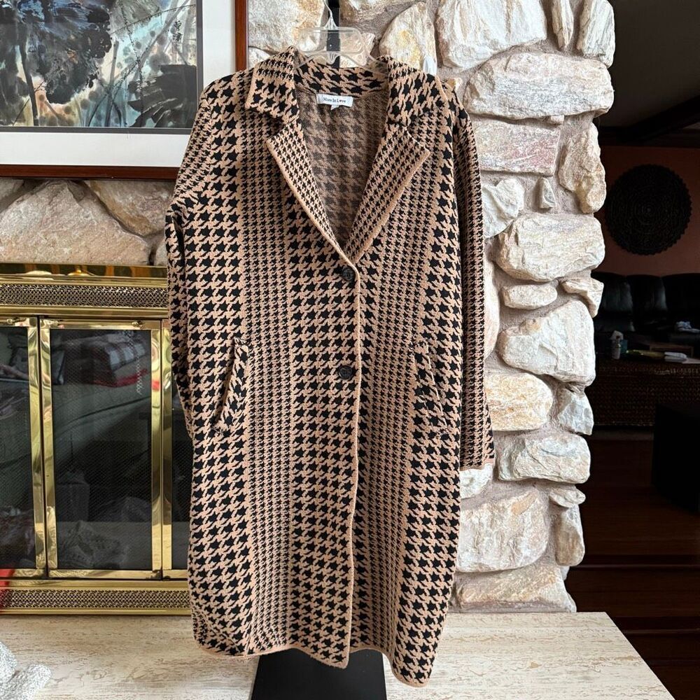 Houndstooth sweater coat *small flaw*